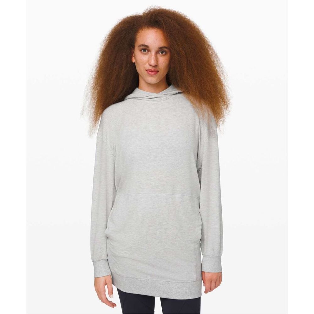Lululemon Seek Stillness Hoodie in Heathered Core Ultra Light Grey M/L
